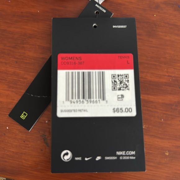 Nike Naomi Osaka Crop Top - Picture 7 of 7